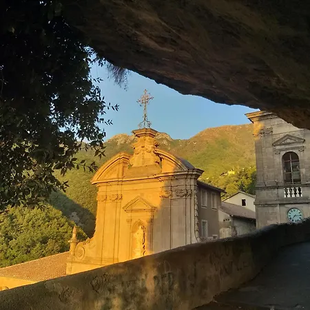 Borgo P Palazzo Catone 4*